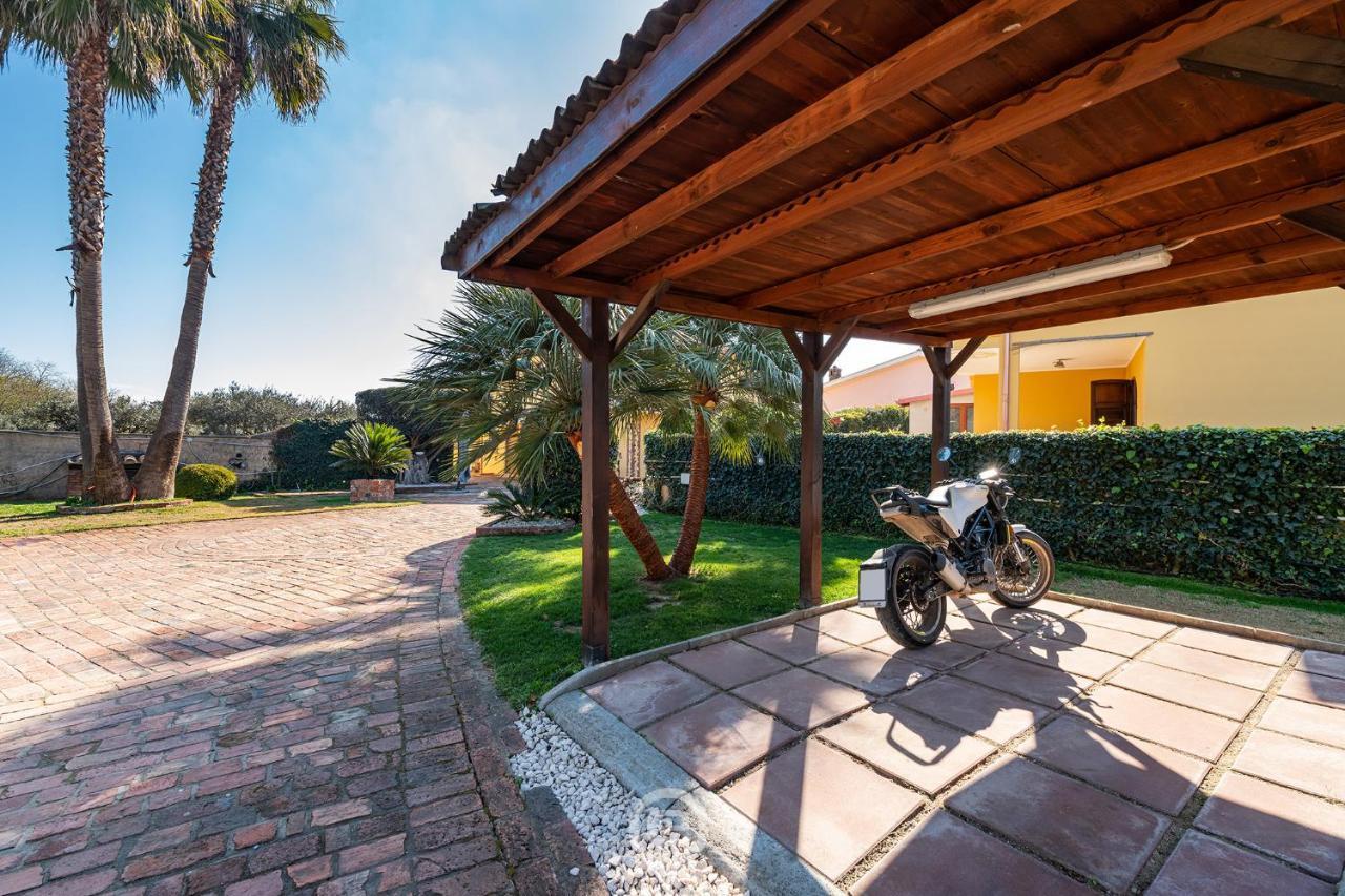 Villa Monica - Suites Иглесиас Экстерьер фото